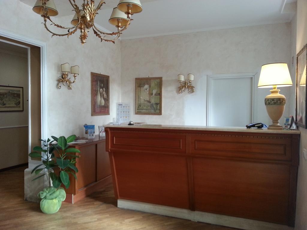 Hotel Villa Aricia Арічча Екстер'єр фото