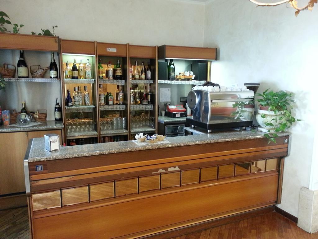 Hotel Villa Aricia Арічча Екстер'єр фото