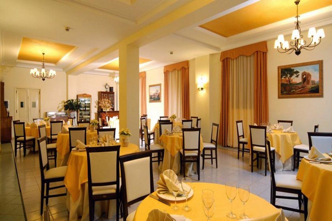 Hotel Villa Aricia Арічча Екстер'єр фото